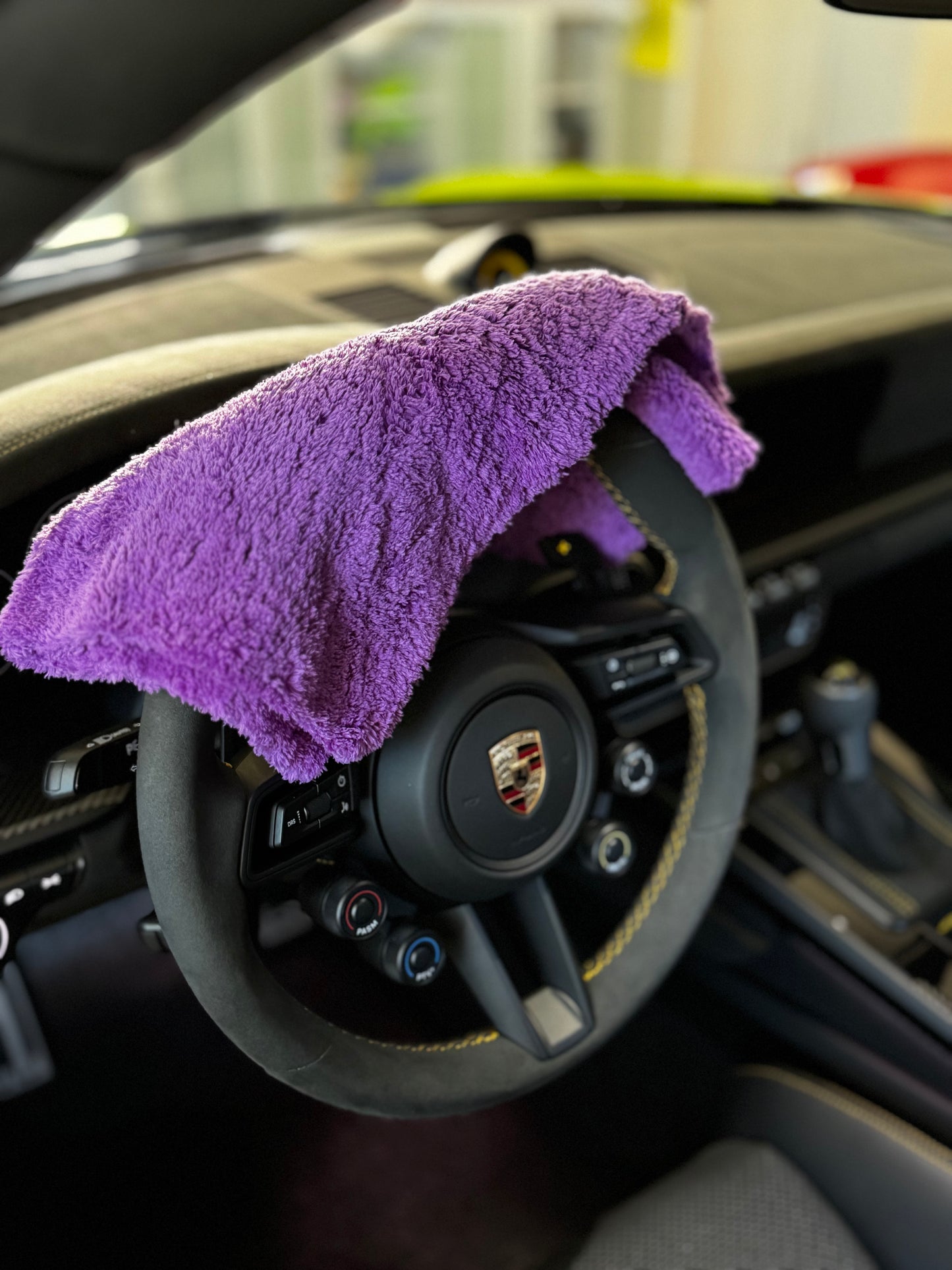 550 GSM Edgeless Microfiber